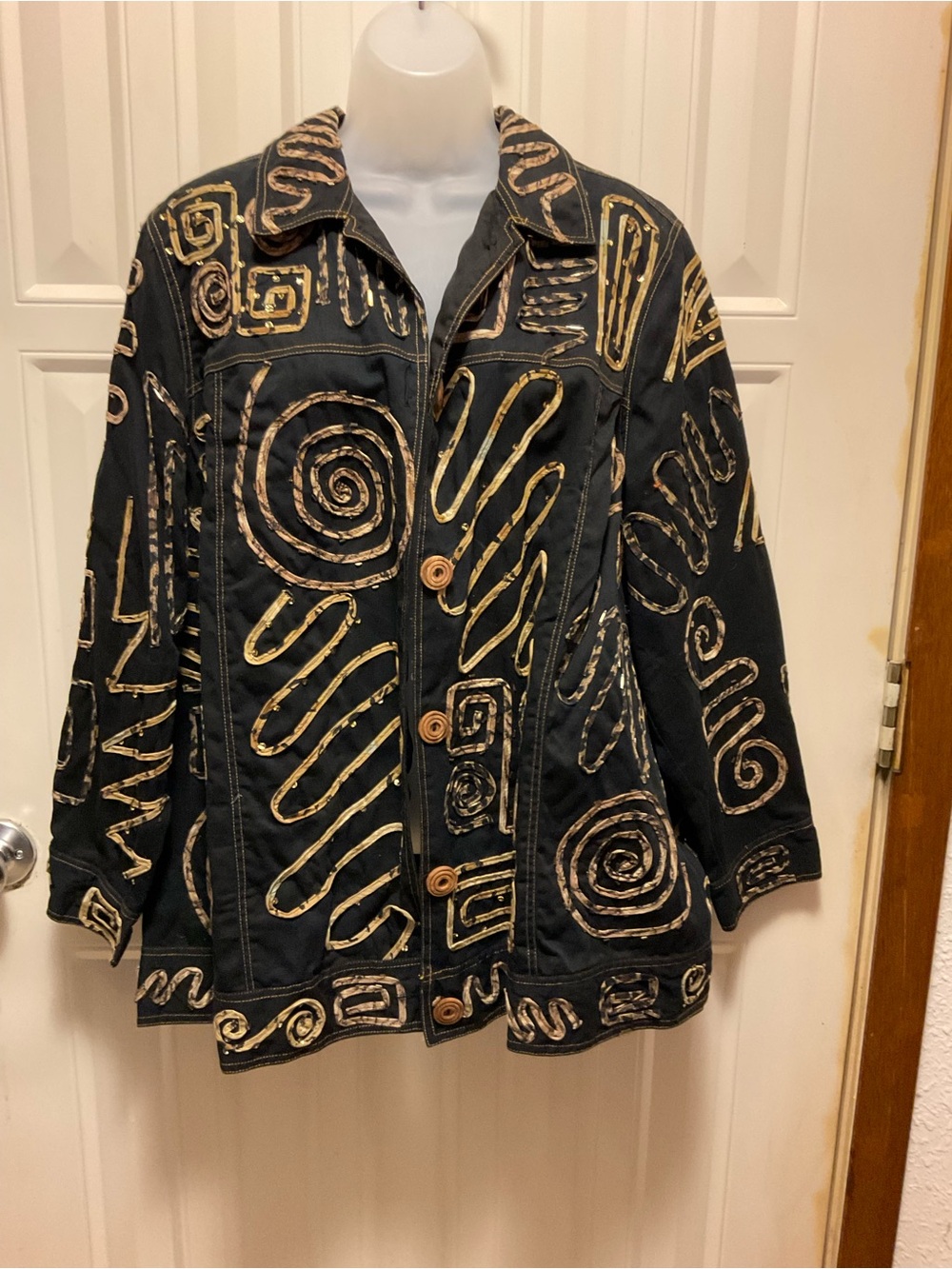 Liz & Me Blazer Jacket Plus 1X Black With Gorgeous embroidered design
